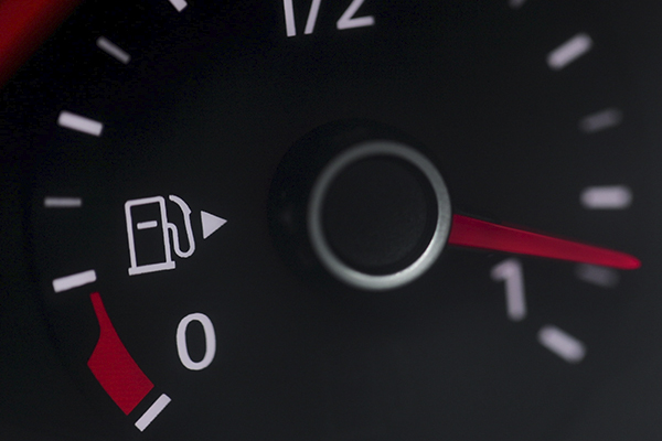 Las autoescuelas reclaman al Gobierno ayudas directas ante la subida del precio de los carburantes