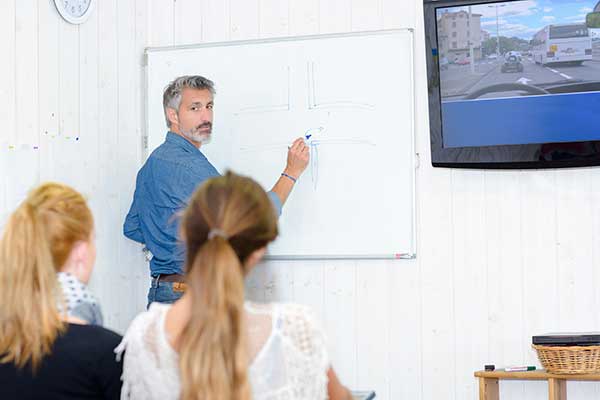 La prueba para ser director y los exámenes de los cursos de profesores ya tienen fecha