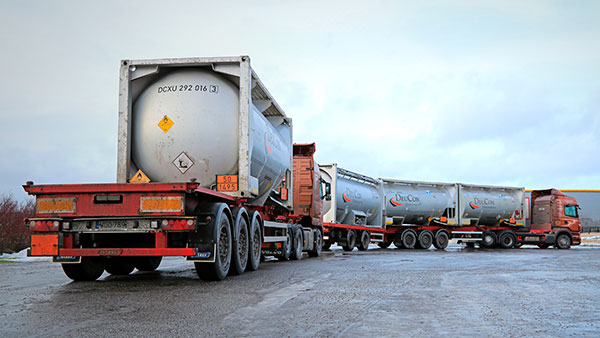 Importantes modificaciones en la ITV de los vehículos que transportan mercancías peligrosas