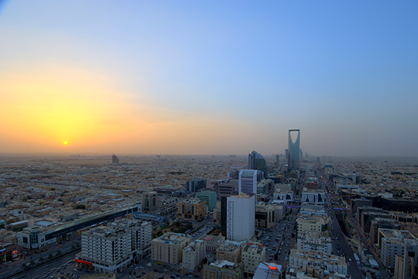 Convocatoria para formar instructores de conducción en Arabia Saudí