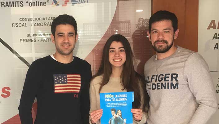 Laura Marín (de autoescuela Amorós), nueva ganadora de la ayuda a la formación de la Editorial CNAE