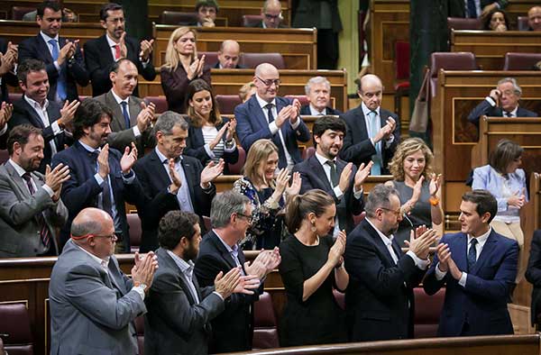 La fórmula de Ciudadanos para acabar con la huelga: subir el sueldo a los examinadores