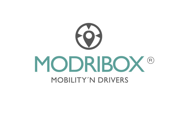 MODRIBOX y CNAE llegan a un acuerdo para ayudar en la digitalización del sector de las autoescuelas