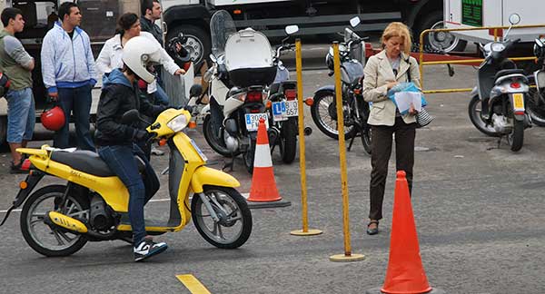 Baja el número de pruebas de circulación por examinador