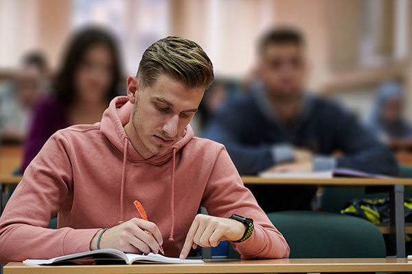 La primera evaluación del XXVI curso de profesores será el 5 de julio