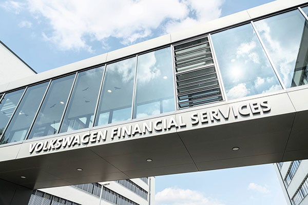 Acuerdo entre CNAE y Volkswagen Financial Services